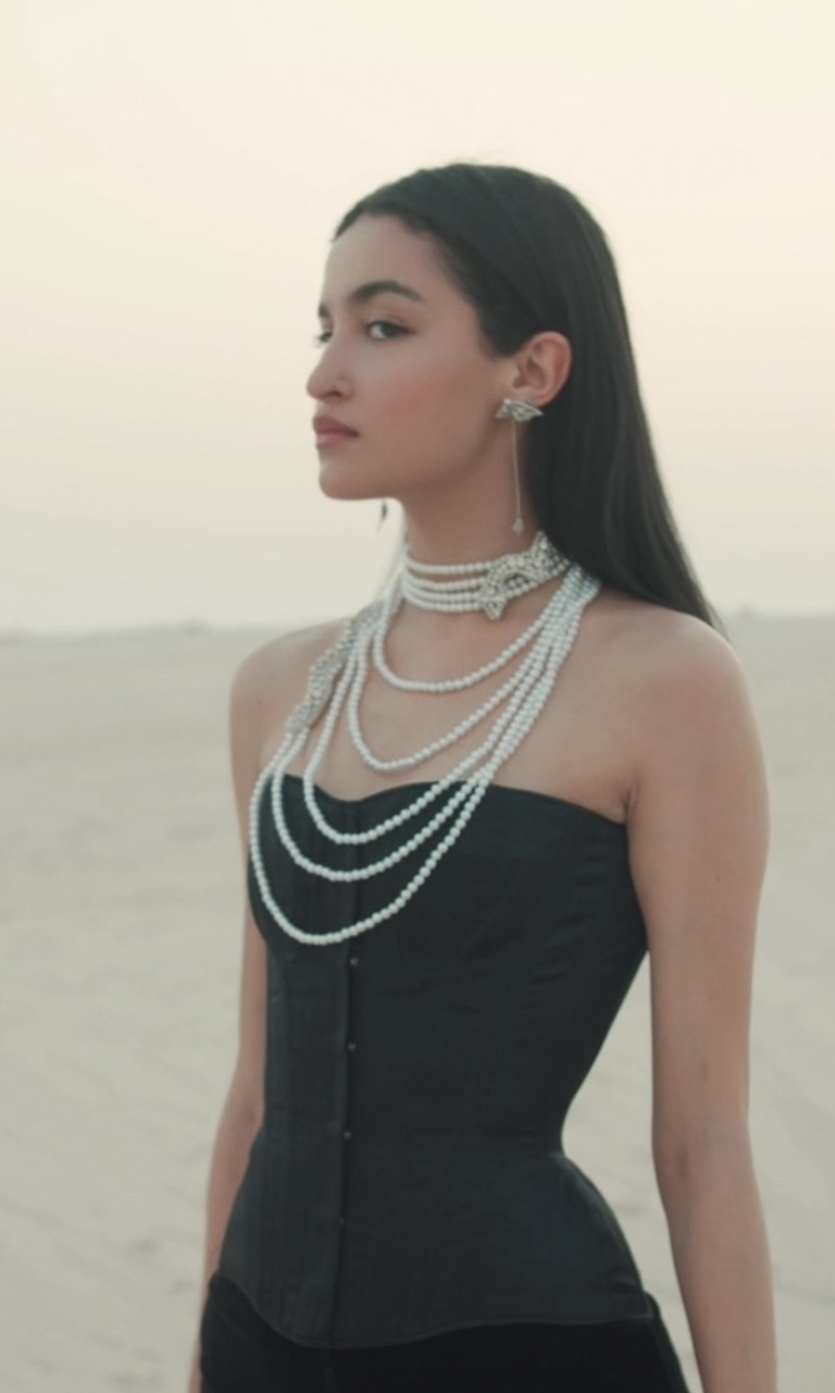 Look 02