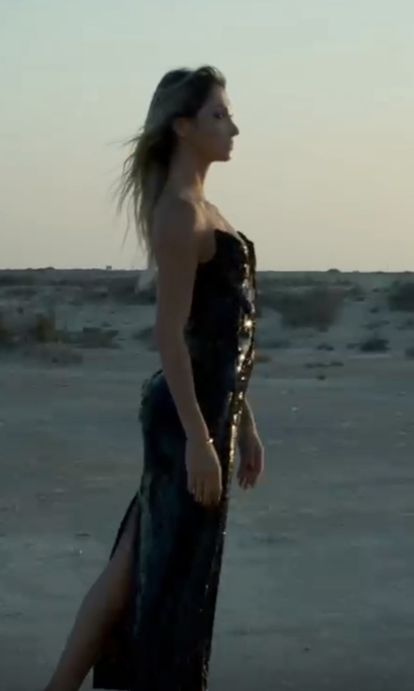 Look 04